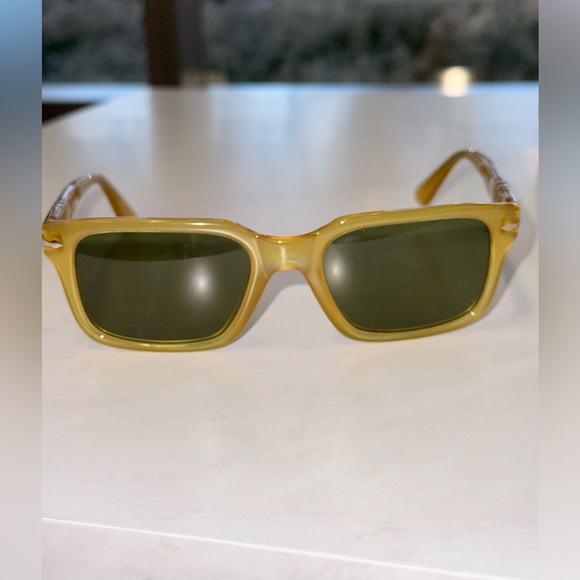 Persol Accessories - Person honey sunglasses unisex. Lightly used, no scratches